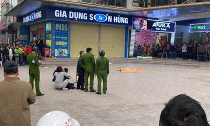 Người đàn ông rơi từ tầng 15 chung cư HH Linh Đàm tử vong, người thân đau đớn khóc ngất tại hiện trường