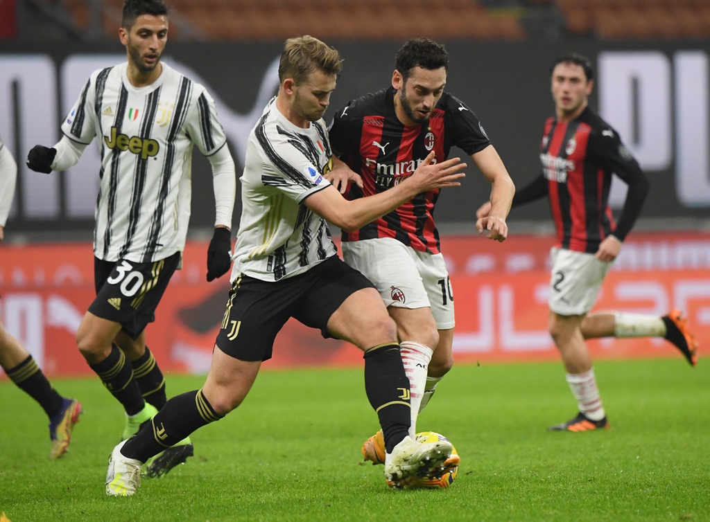 Juventus chấm dứt mạch bất bại của Milan - 1