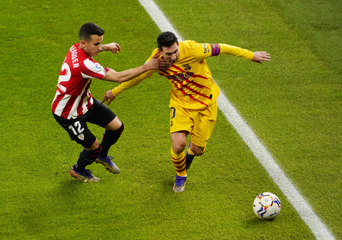 Messi lập cú đúp trước Bilbao, Barca áp sát 2 kình địch Madrid - Ảnh 1.