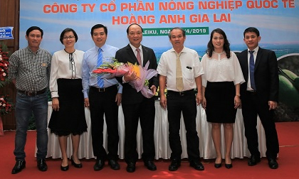 Bầu Đức bán tiếp 3 công ty cho tỷ phú Trần Bá Dương