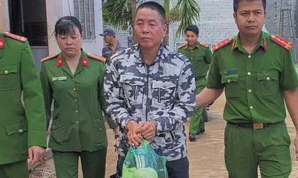 Chém bạn nhậu 3 nhát vì không chịu... đánh bài ăn tiền!