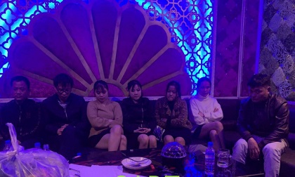 Hà Tĩnh: Bắt 7 đối tượng đang “phê” ma túy trong quán karaoke