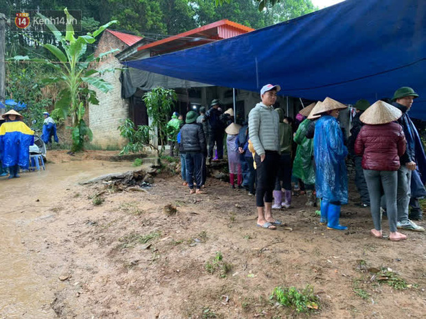 Vụ bố nghi sát hại 2 con rồi tự tử: Người chồng xảy ra cãi vã, mâu thuẫn với vợ từ tối hôm trước - 1 Vụ bố nghi sát hại 2 con rồi tự tử: Người chồng xảy ra cãi vã, mâu thuẫn với vợ từ tối hôm trước - 1