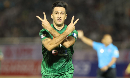 HLV Kiatisak nhận trận thua đầu tiên khi dẫn dắt HAGL tại V-League 2021