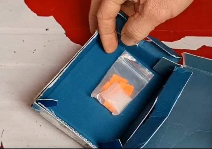 Triệt phá đường dây ma túy liên tỉnh từ Thái Bình về Quảng Ngãi - Ảnh 1.