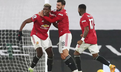 Man United đại náo Craven Cottage, đoạt ngôi đầu từ tay Man City
