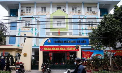 Hàng ngàn học sinh Hà Nội nghỉ học vì các ca dương tính SARS-CoV-2