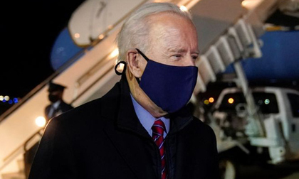 Tổng thống Biden muốn cắt đặc quyền của ông Trump