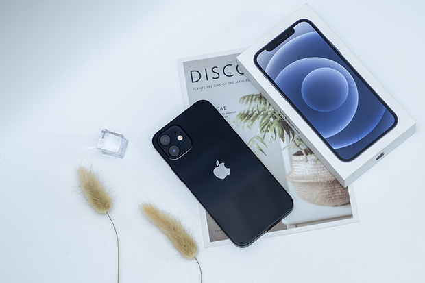 Apple sẽ khai tử mẫu iPhone 12 mini vì quá ế hàng? - 1