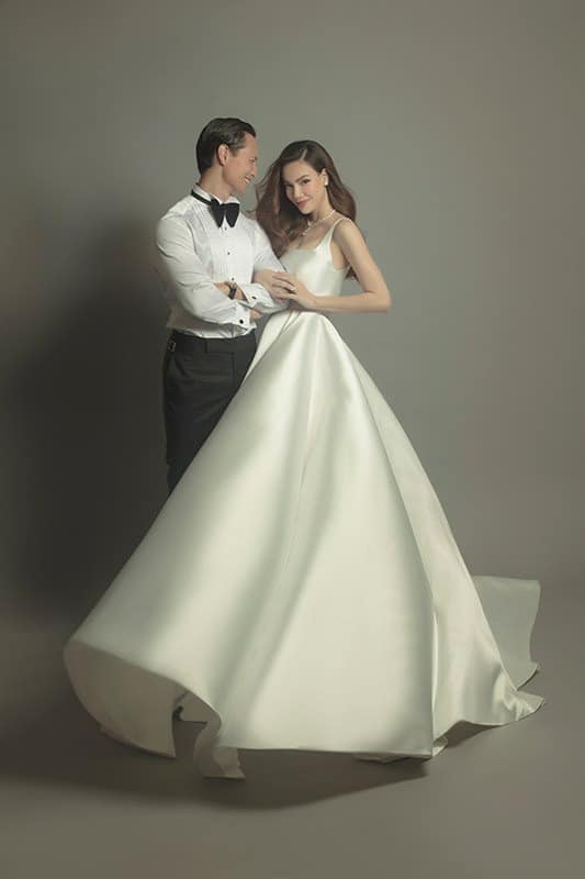 Lý Quý Khánh 'nhá hàng' ảnh cưới Hà Hồ - Kim Lý, ngày cặp đôi lên xe hoa không còn xa?