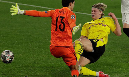 Dortmund ngược dòng siêu đỉnh với Haaland, Sevilla ngã ngựa sân nhà