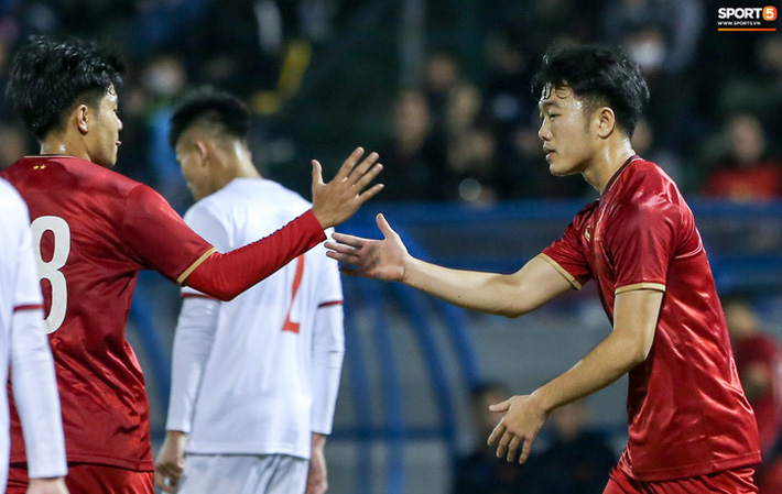 Tuyển Việt Nam có lợi thế bất ngờ với lịch thi đấu mới vòng loại World Cup 2022 - 1 Tuyển Việt Nam có lợi thế bất ngờ với lịch thi đấu mới vòng loại World Cup 2022 - 1