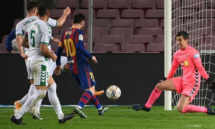 Messi tỏa sáng giúp Barca gỡ thế bế tắc trước đội áp chót La Liga