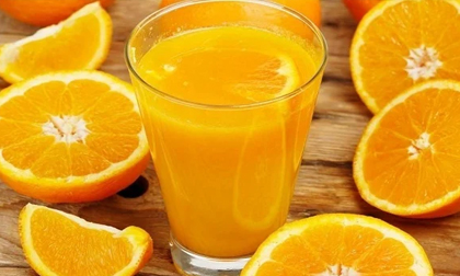 Mẹ bầu uống nước cam nhớ chọn đúng thời điểm 'vàng' để thai nhi hưởng trọn dinh dưỡng