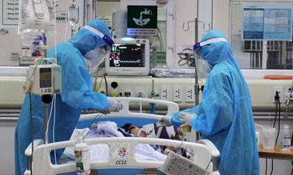 Bệnh nhân Covid-19 'nặng hơn phi công người Anh' không còn phải can thiệp ECMO