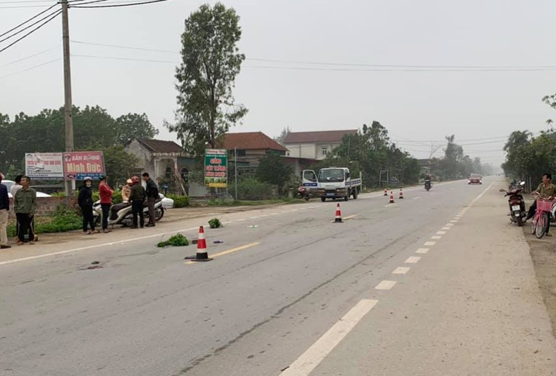 Khởi tố thanh niên đi xe máy điện tông chết cụ bà rồi bỏ trốn Khởi tố thanh niên đi xe máy điện tông chết cụ bà rồi bỏ trốn