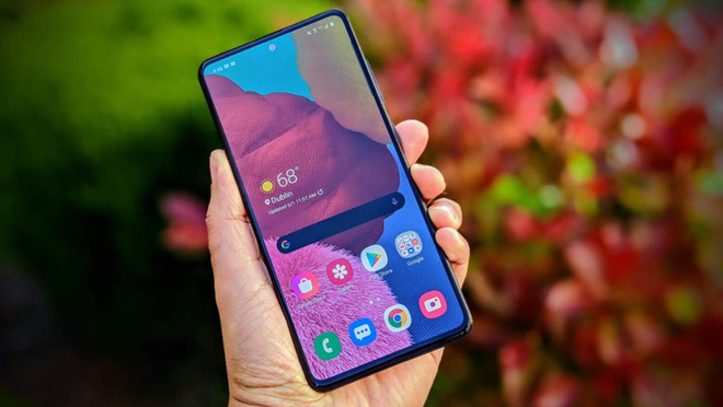 Samsung lại vượt mặt Apple, giành lại ngôi vương nhà sản xuất smartphone số 1 thế giới