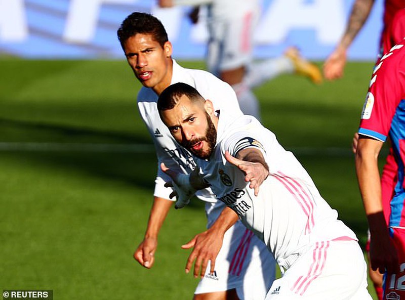 Benzema lập cú đúp, Real Madrid lội ngược dòng phút cuối - 3