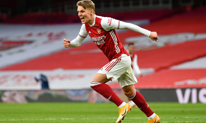 Nghiệt ngã phạt đền và thẻ đỏ, Tottenham thua đau Arsenal trận derby
