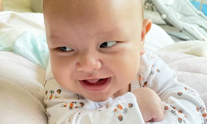 Con trai Hà Hồ đích thị là 'thánh biểu cảm', sương sương đã có cả rổ gương mặt “tấu hài”