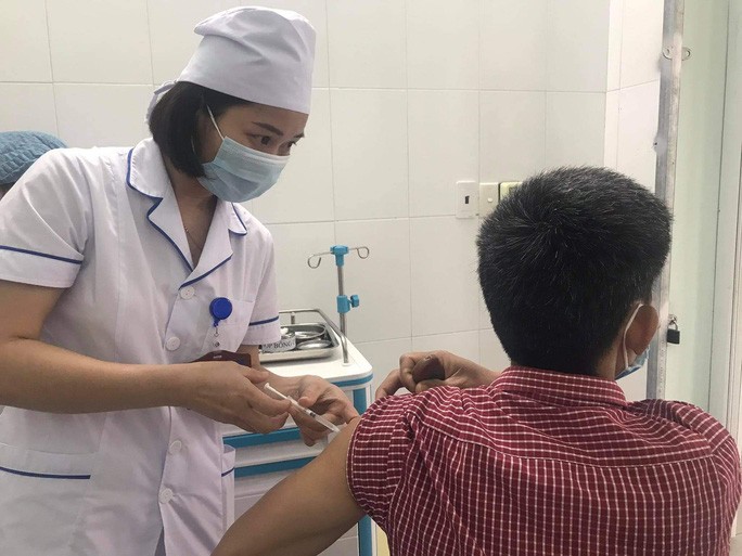 Bộ Y tế cảnh báo dấu hiệu sau tiêm vắc-xin Covid-19 người tiêm cần đến bệnh viện ngay