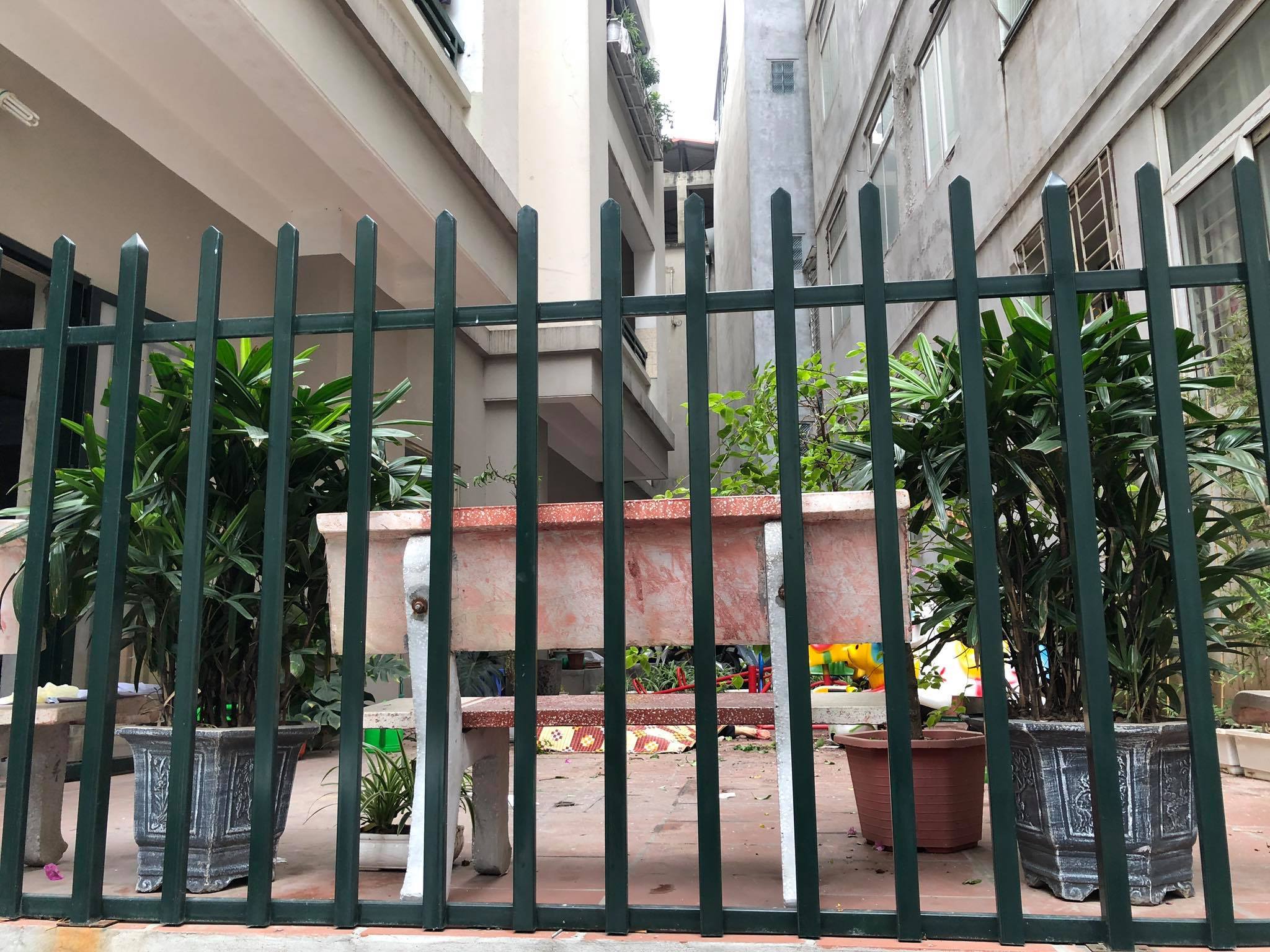 Hà Nội: Nữ giúp việc rơi từ tầng 11 chung cư tử vong - 1