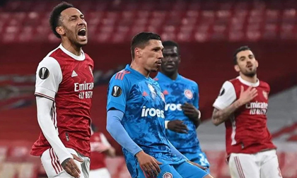 Thất bại tối thiểu, Arsenal nhọc nhằn tiến vào tứ kết Europe League