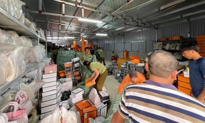Chủ kho hàng giả nhãn hiệu Hermès 'khủng' nhất miền Bắc dùng chiêu 've sầu thoát xác' để qua mắt lực lượng chức năng