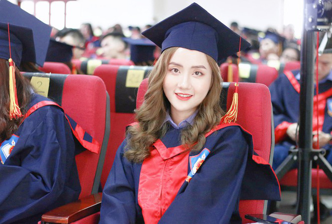 Nữ thủ khoa ĐH Kiểm sát Hà Nội khoe nhan sắc đỉnh cao cùng bảng thành tích “khủng” - Ảnh 1. Nữ thủ khoa ĐH Kiểm sát Hà Nội khoe nhan sắc đỉnh cao cùng bảng thành tích “khủng” - Ảnh 1.