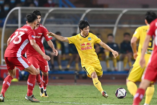 Lập siêu phẩm giúp HAGL lên đầu bảng V.League, Công Phượng nói gì? Lập siêu phẩm giúp HAGL lên đầu bảng V.League, Công Phượng nói gì?