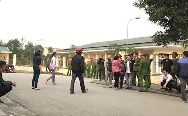 Vụ gã đàn ông hiếp dâm bé gái ở trường học: 'Yêu râu xanh' chưa có vợ, từng vào tù ra tội Vụ gã đàn ông hiếp dâm bé gái ở trường học: 'Yêu râu xanh' chưa có vợ, từng vào tù ra tội