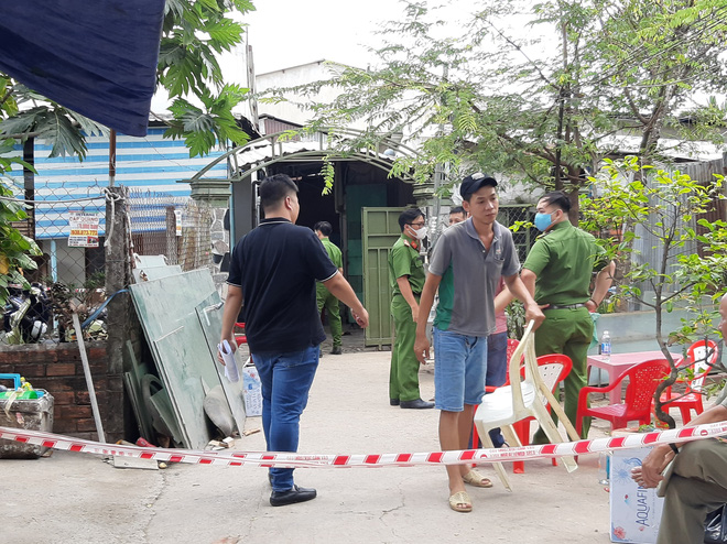 Công an báo cáo ban đầu, xác định danh tính 3 nạn nhân tử vong trong vụ cháy nhà lúc rạng sáng ở Sài Gòn - Ảnh 1.