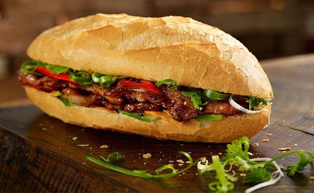 Bánh mì kẹp thịt gây tim mạch