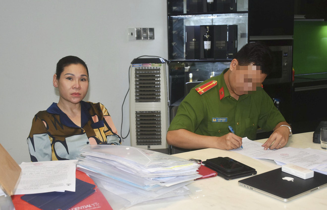 Nữ đại gia Vũng Tàu, vợ của một diễn viên có tiếng bị bắt - Ảnh 1.