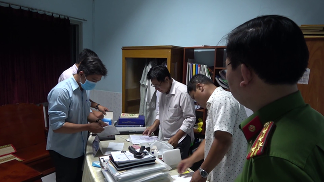GĐ bệnh viện liên quan vụ giết người: Từ chiếc Exciter trắng, trinh sát lần ra nhóm đi đánh ghen, giết nhầm người - Ảnh 5.