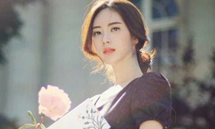 Hạnh phúc không phải là thứ có sẵn, phụ nữ muốn hết khổ phải làm được điều này