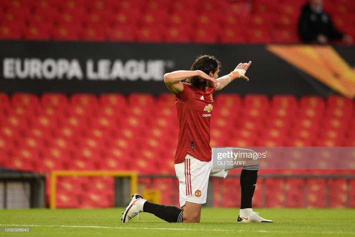 Man United đối mặt với nỗi ám ảnh lớn nhất của Solskjaer; Arsenal ngược dòng bằng 4 bàn thắng - Ảnh 1.