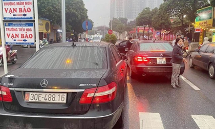 Từ 2 xe Mercedes trùng biển số, công an triệt phá đường dây làm giả giấy tờ, tiêu thụ xe 'gian'