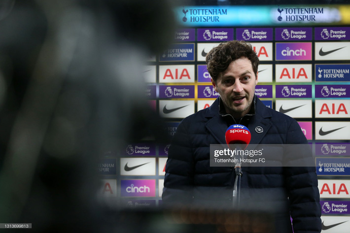 Mộng vô địch của Man United bị giáng một đòn mạnh; Tottenham hồi sinh sau khi sa thải Mourinho - Ảnh 4.