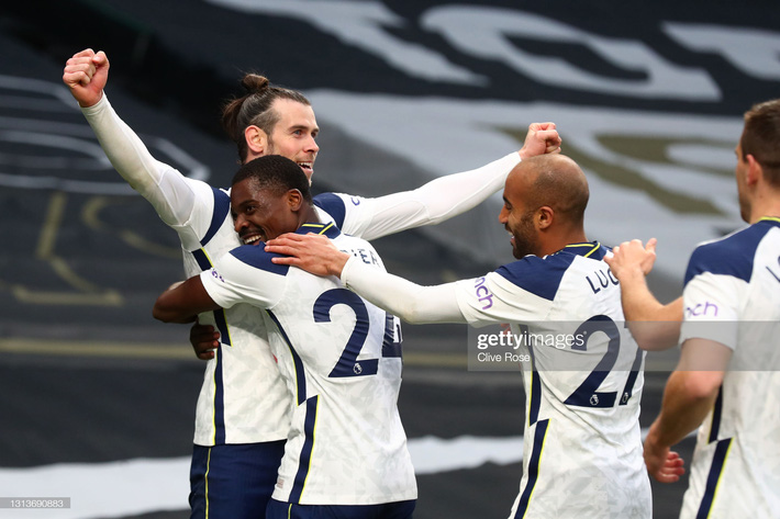 Mộng vô địch của Man United bị giáng một đòn mạnh; Tottenham hồi sinh sau khi sa thải Mourinho - Ảnh 6.
