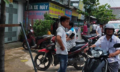 Nóng: Hai cha con tử vong ở Bình Dương, hiện trường có dao dính máu