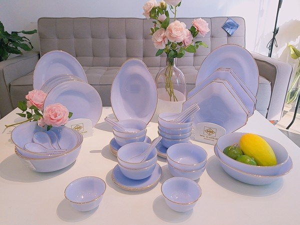 Bát thuỷ tinh đảm bảo an toàn  nhưng nhược điểm dễ vỡ (Ảnh minh hoạ)