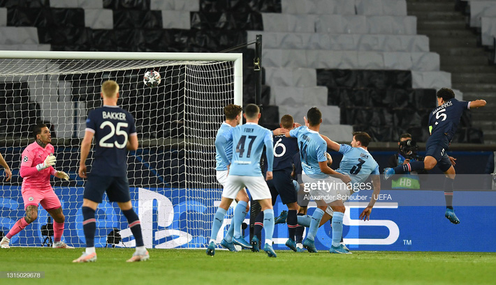 Lội ngược dòng nhờ bàn thắng kỳ diệu, Pep Guardiola cùng học trò hạ đo ván PSG trên đất khách - Ảnh 1.