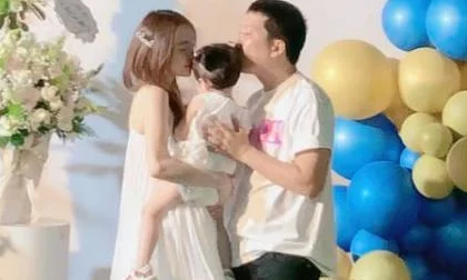 Trường Giang nhắn nhủ ngọt ngào đến bà xã Nhã Phương giữa tâm bão scandal