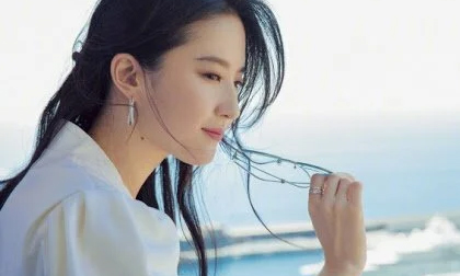 Phụ nữ vắt kiệt sức mình để hi sinh cho người khác chính là ''tội'' lớn nhất trong đời