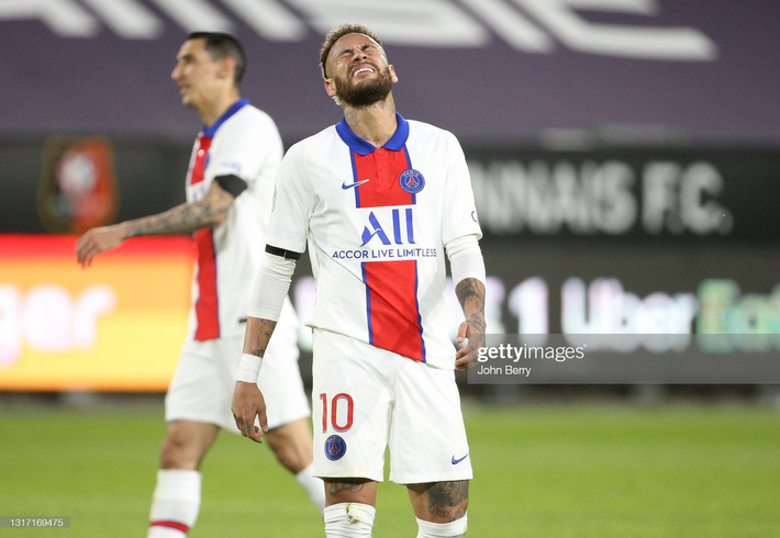 Ronaldo và Neymar bước một chân vào thảm họa; Messi bất ngờ thấy ánh sáng cuối đường hầm - Ảnh 3.