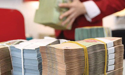 Lãi suất liên ngân hàng tăng mạnh do một vài ngân hàng lớn
