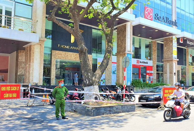 Bé gái 1 tuổi, nữ giúp việc và cụ ông 64 tuổi tại Đà Nẵng chỉ ở nhà nhưng vẫn bị nhiễm Covid-19 - Ảnh 2. Bé gái 1 tuổi, nữ giúp việc và cụ ông 64 tuổi tại Đà Nẵng chỉ ở nhà nhưng vẫn bị nhiễm Covid-19 - Ảnh 2.