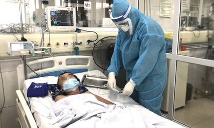 52 bệnh nhân Covid-19 tại Bệnh viện Bệnh Nhiệt đới TW diễn biến nặng và nguy kịch