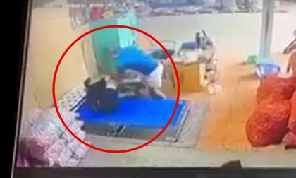 Tiểu thương chợ đầu mối bị đâm tử vong khi đang ngủ trưa trong ki-ốt